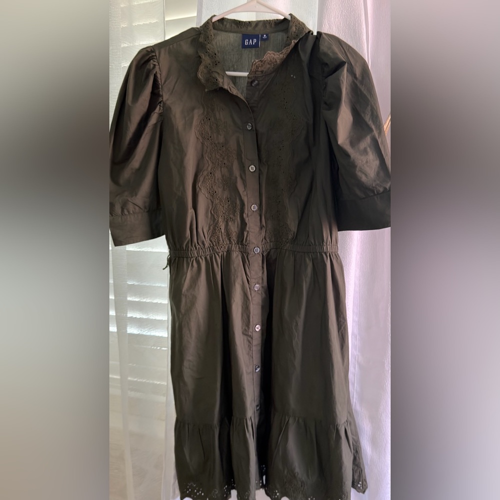 GAP Olive Green Eyelet Button-Front Mini Dress - Picture 3 of 5